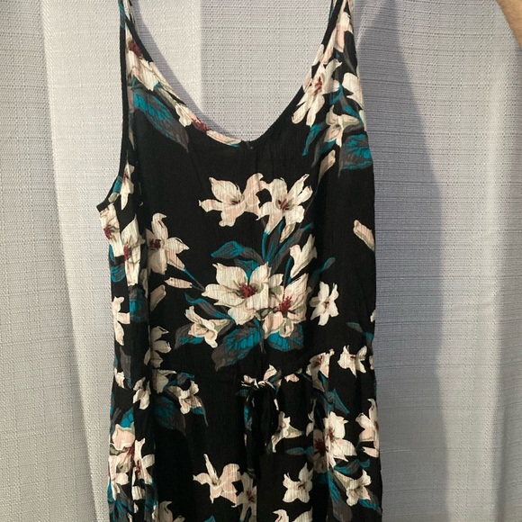 🦋AÉROPOSTALE   Floral V-Neck Jumpsuit Size : Small - Picture 11 of 16